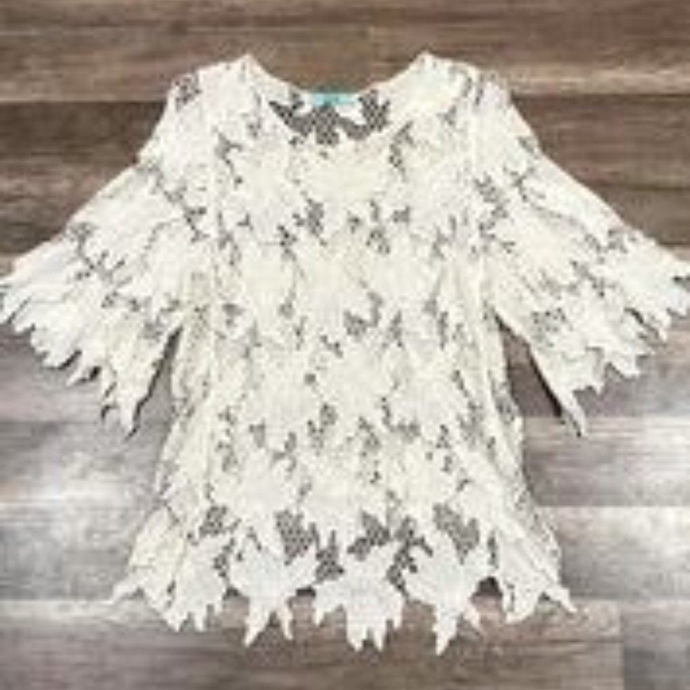 Floral Lace mid Sleeve top